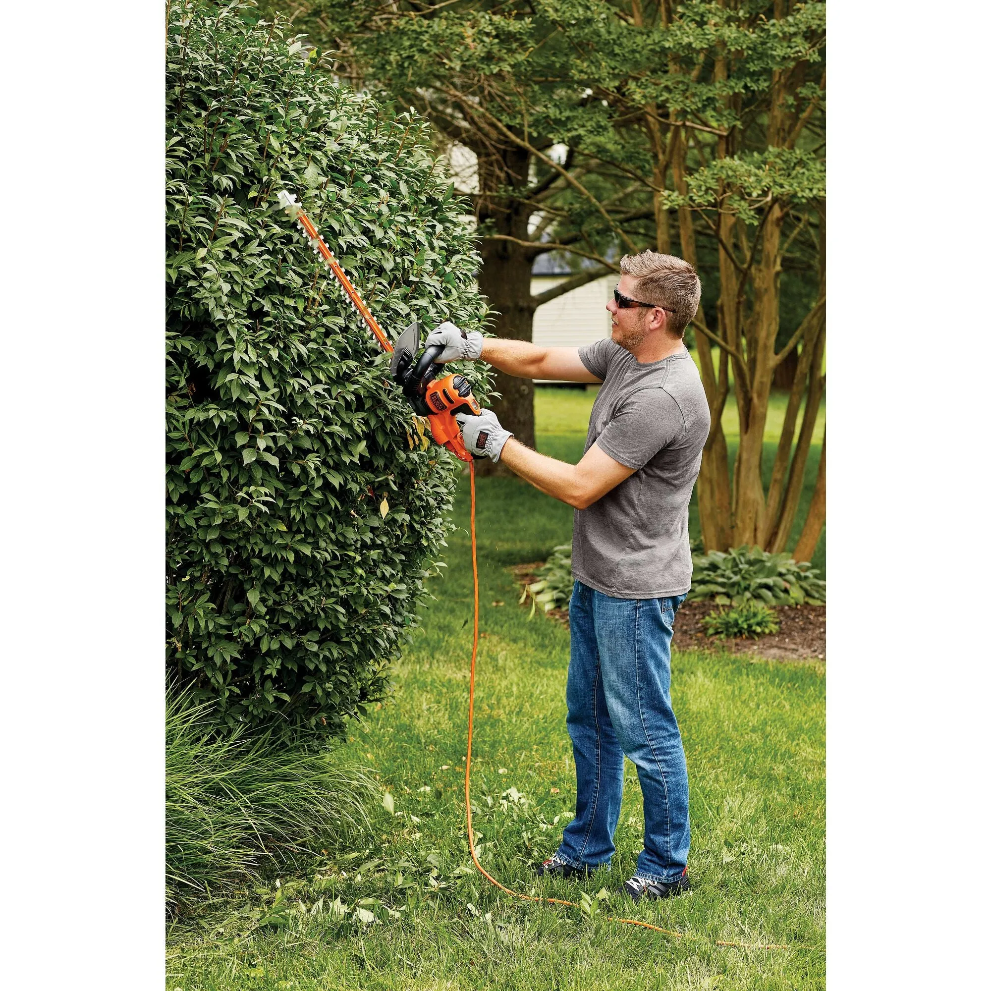 Electric Hedge Trimmer With Saw, 20-Inch