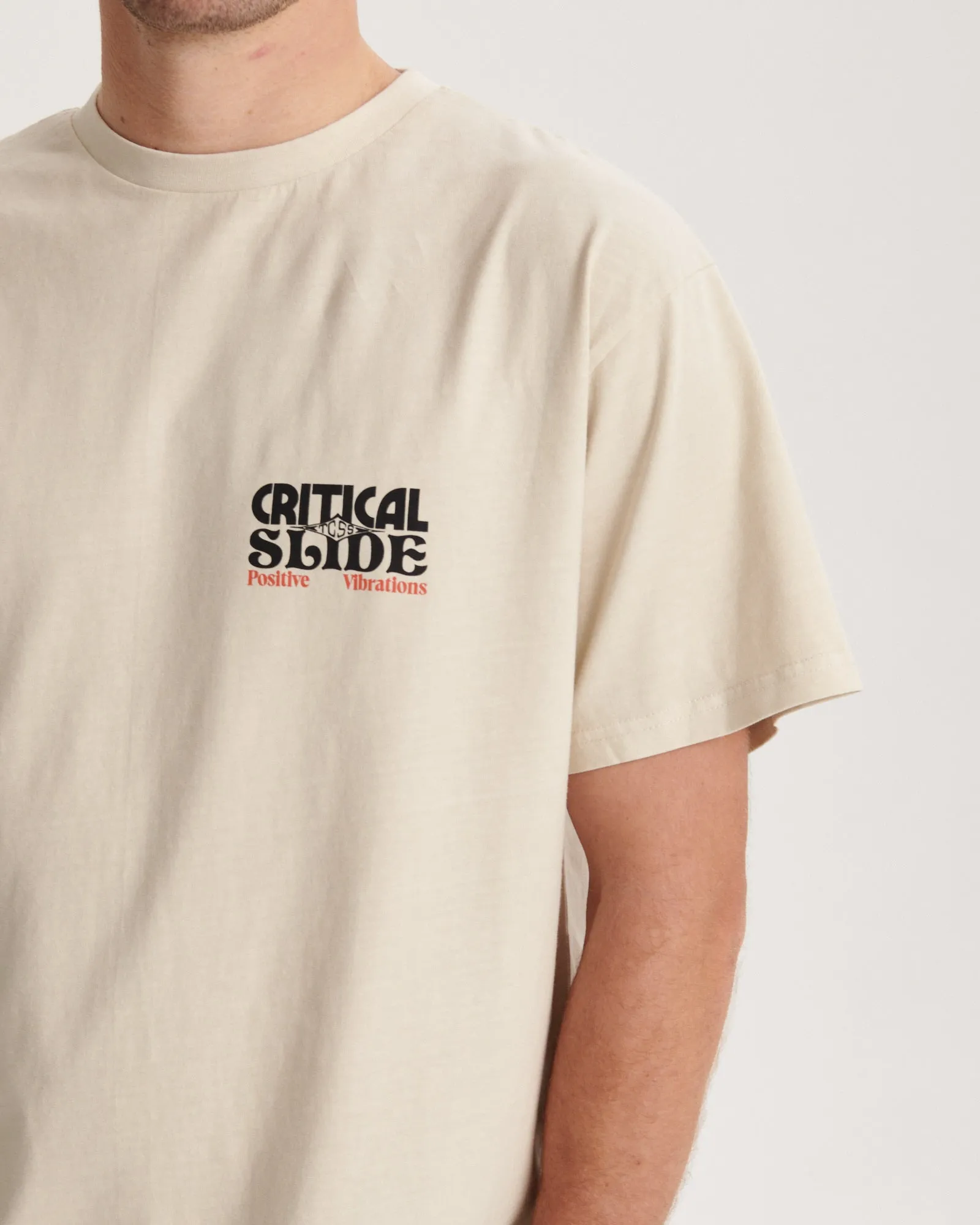 Vibrations Tee - Sand