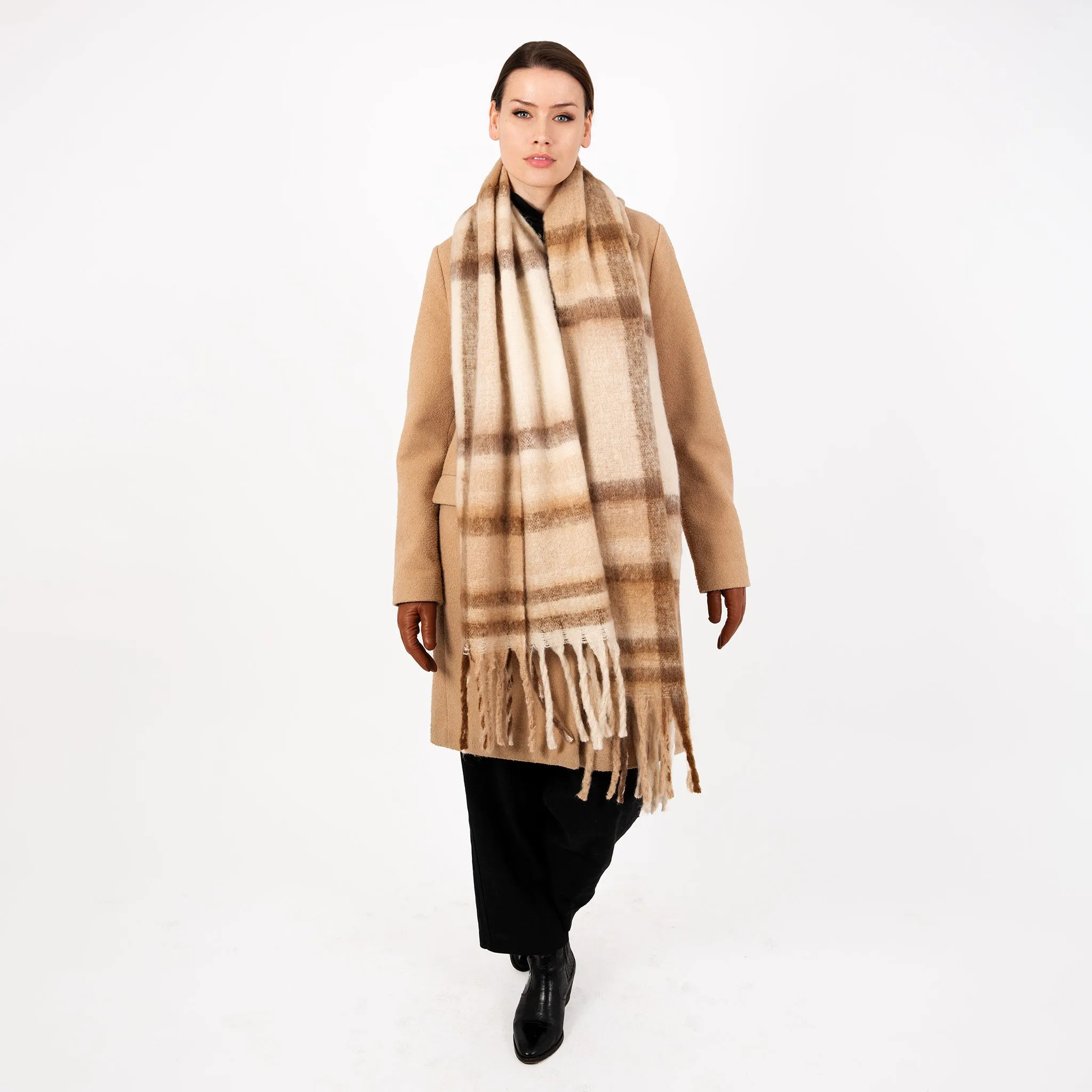 Women’s Plaid Check Blanket Scarf with Tassels